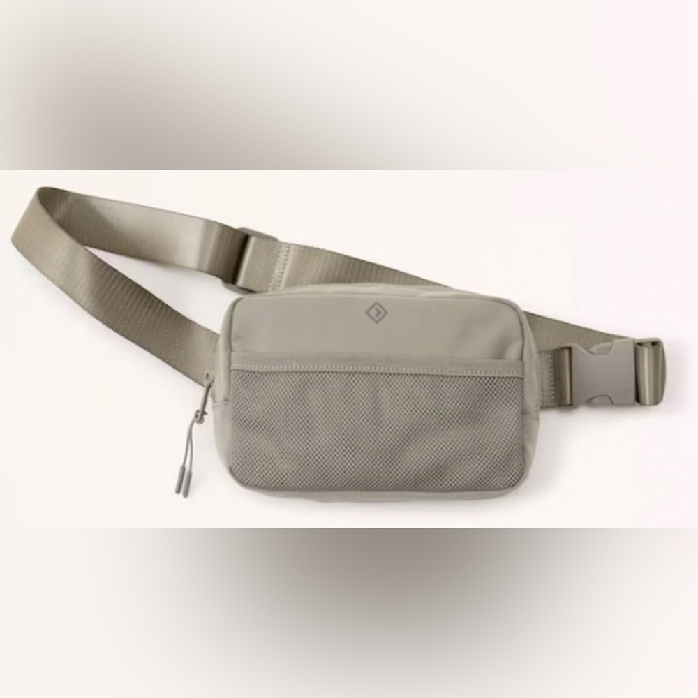 Abercrombie YPB Everywhere Belt Bag Gray NWT